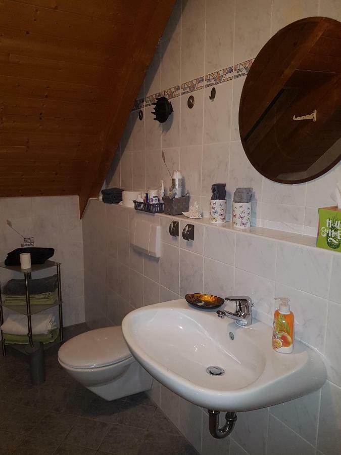 Ruhige Wohnung Bei Muenchen, Fuerstenfeldbruck, Dachau Oberschweinbach Dış mekan fotoğraf